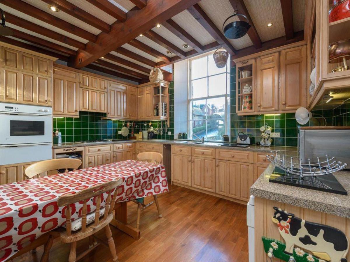 Benholm -Stunning 3-Bed Apartment In 노스베릭 외부 사진